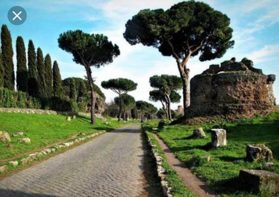 Basilica San Giovanni Appia Antica A Casa Di Amici Roma Dış mekan fotoğraf